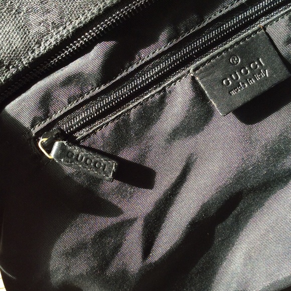 Authentic Gucci Shoulder Handbag - Picture 8 of 10